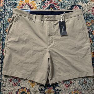 NWT Vineyard Vines 7" On-The-Go Shorts in Khaki Men's Size 38 Preppy Golf